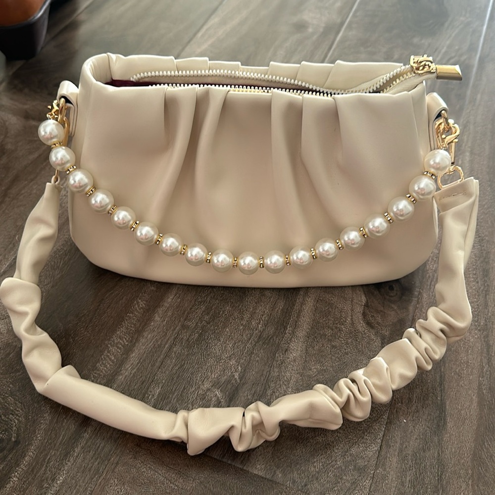 Cream Bridal Purse from South Korean boutique store